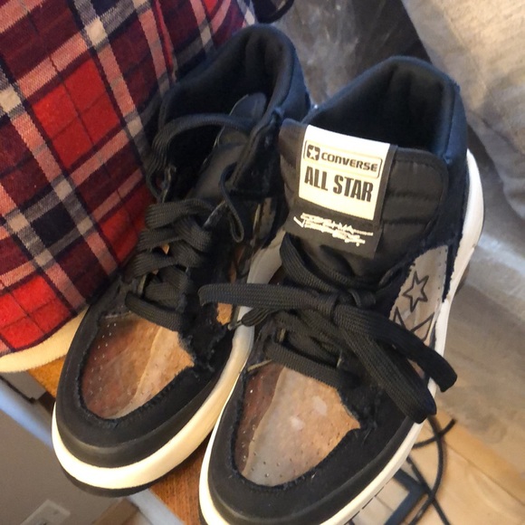 Converse. Flash sale $ - Picture 2 of 12